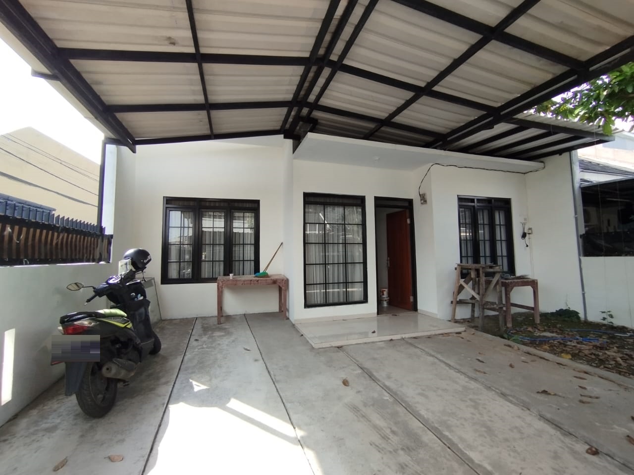 Jual rumah 1 lantai di Komplek Cisaranten Kulon Arcamanik