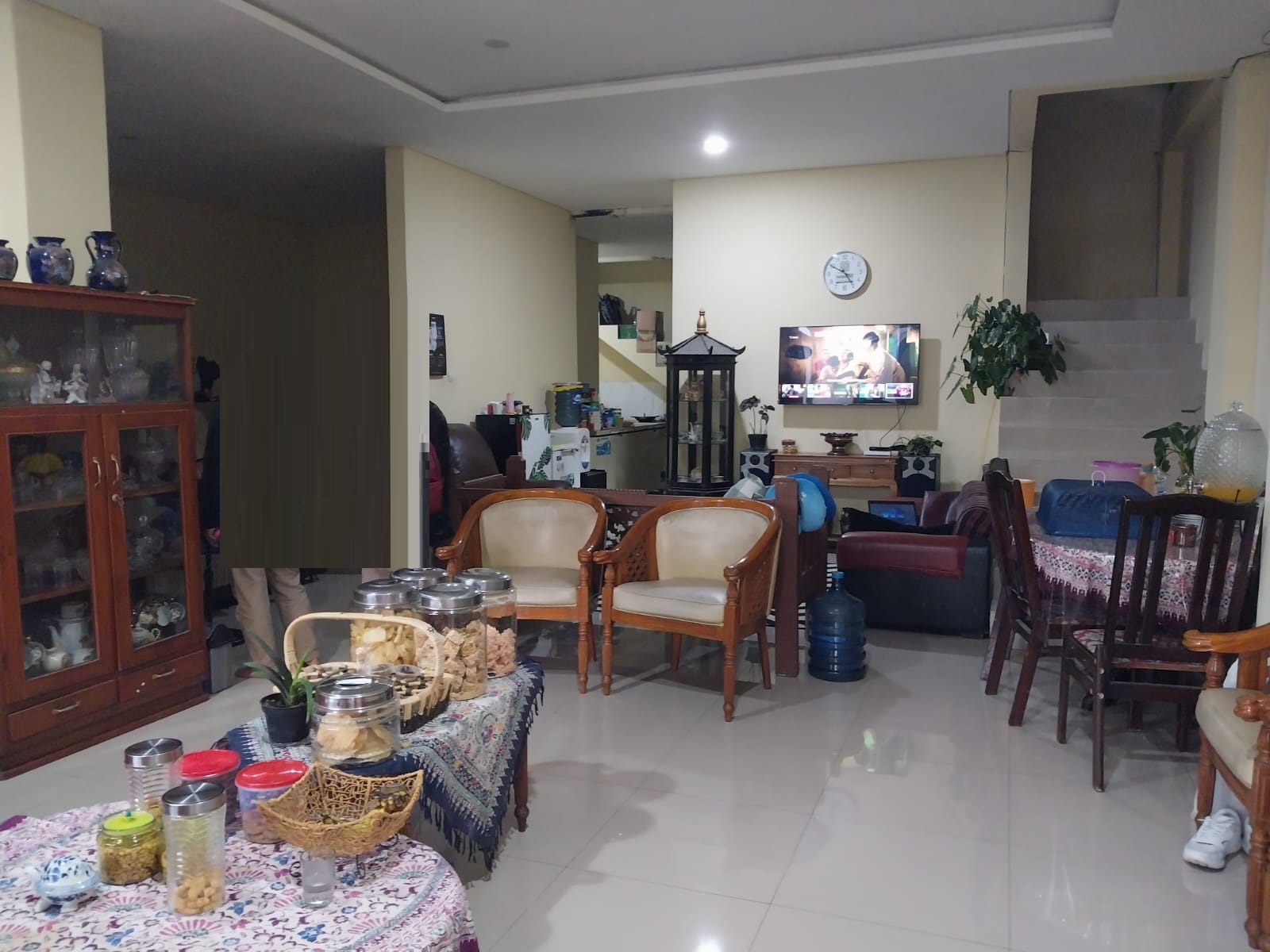 CASH ONLY - Rumah 700 jutaan tanah luas di Cijambe Ujungberung