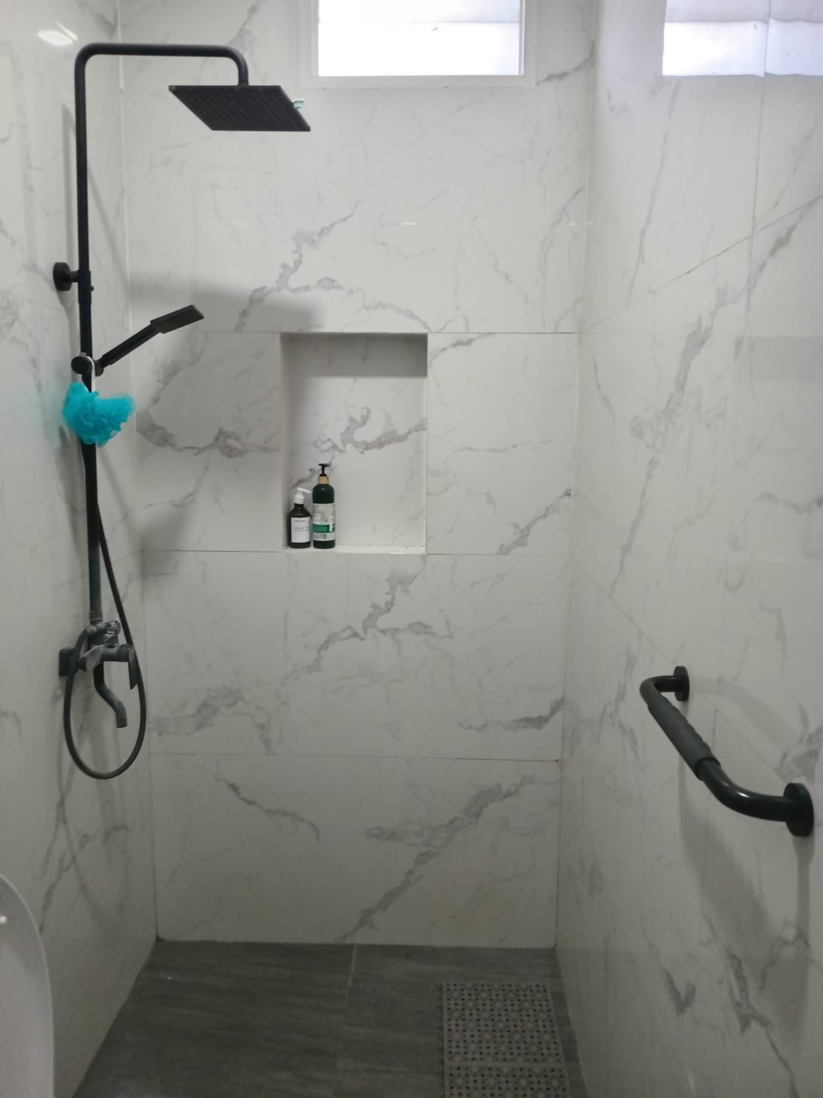 Dijual rumah komplek super cantik di Pulo Gebang, Cakung