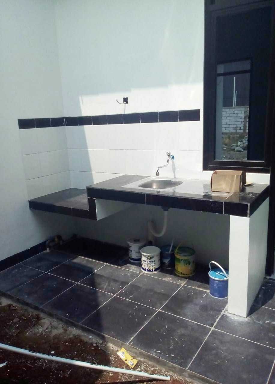 RUMAH DI CLUSTER VILLA KELAPA PEDURENAN BEKASI TIMUR