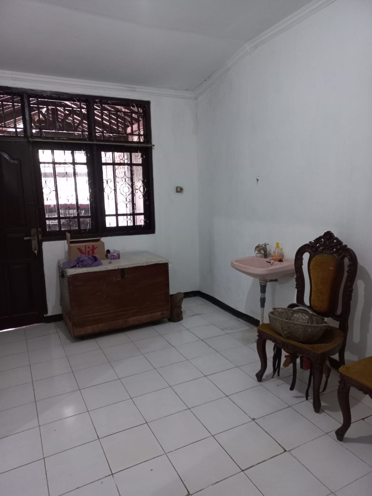 Dijual rumah di Jatibening Estate dekat stasiun LRT Cikunir