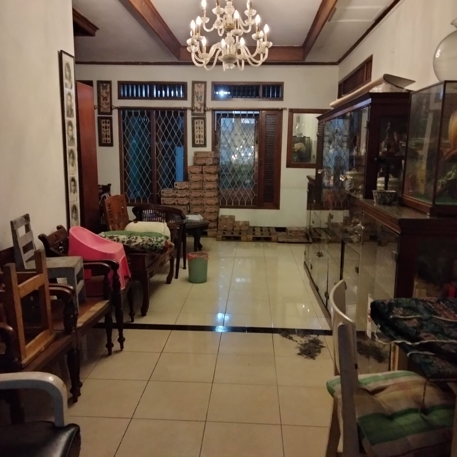 Dijual rumah komplek hook di area Pos Pengumben, Kelapa Dua