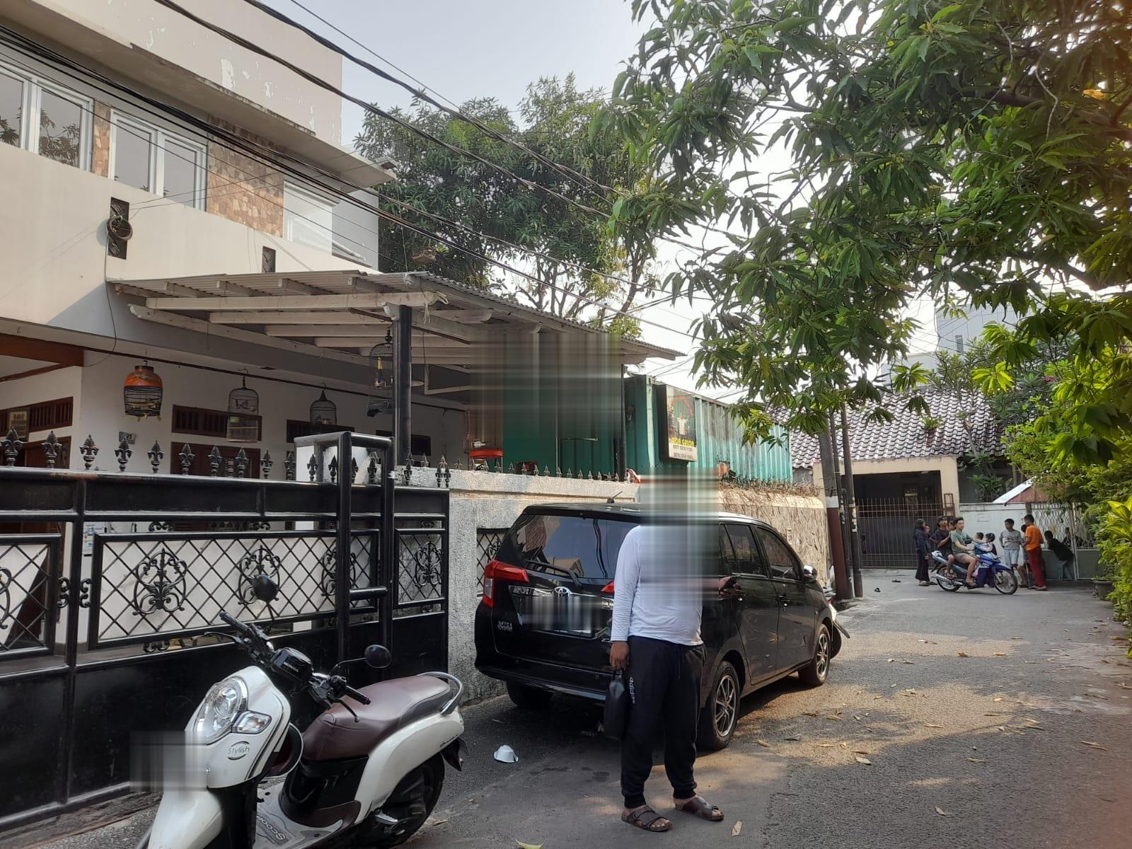Dijual rumah komplek hook di area Pos Pengumben, Kelapa Dua