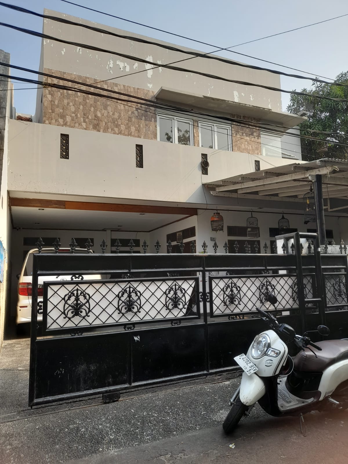 Dijual rumah komplek hook di area Pos Pengumben, Kelapa Dua