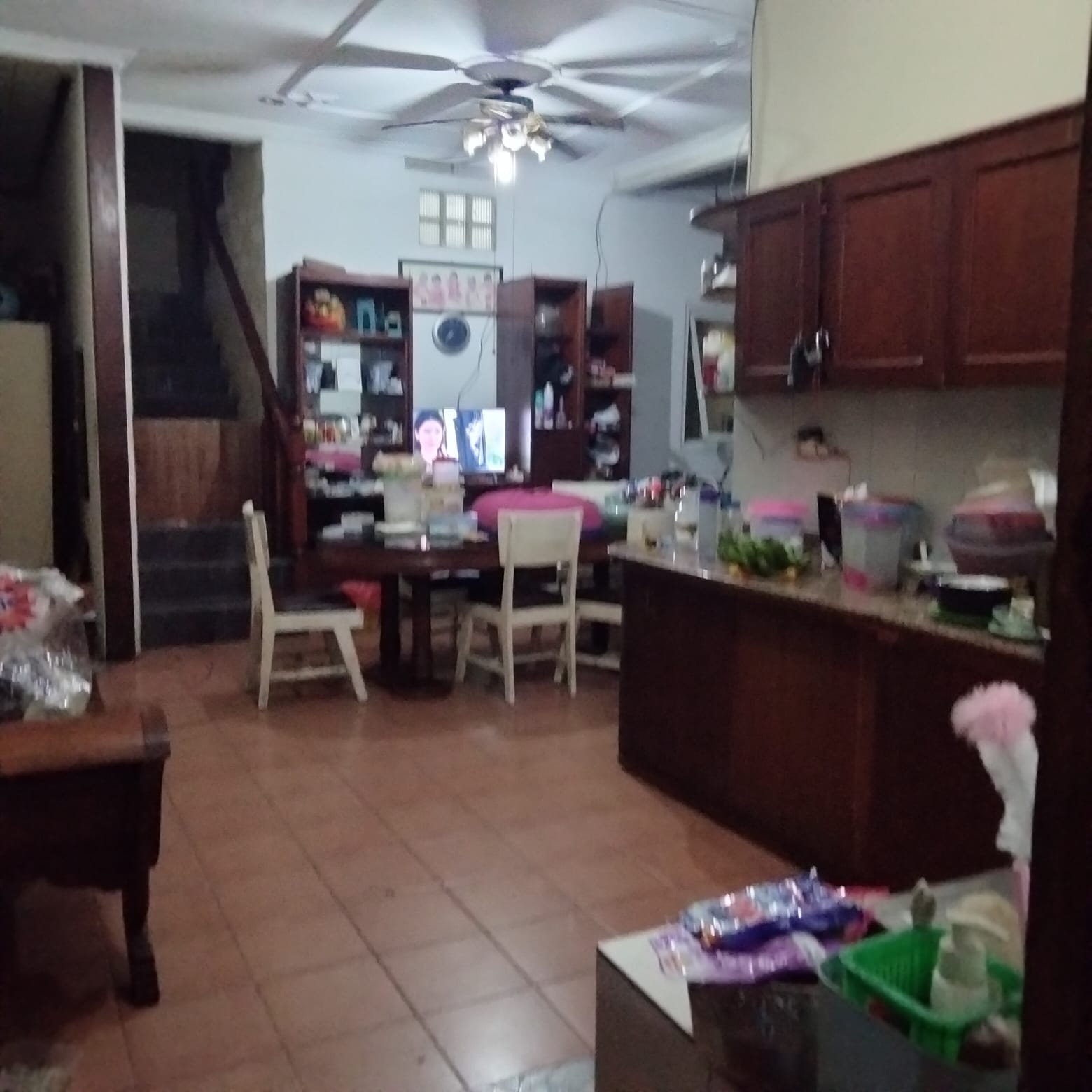 Dijual rumah komplek hook di area Pos Pengumben, Kelapa Dua