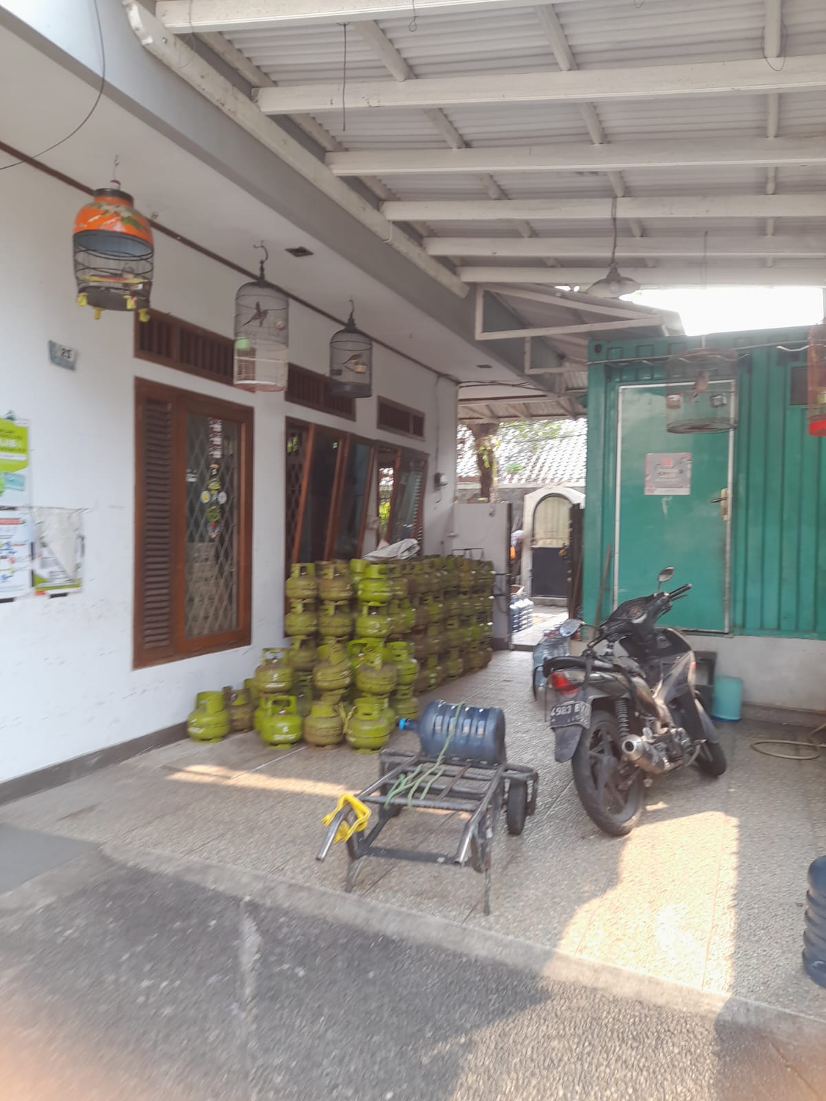 Dijual rumah komplek hook di area Pos Pengumben, Kelapa Dua