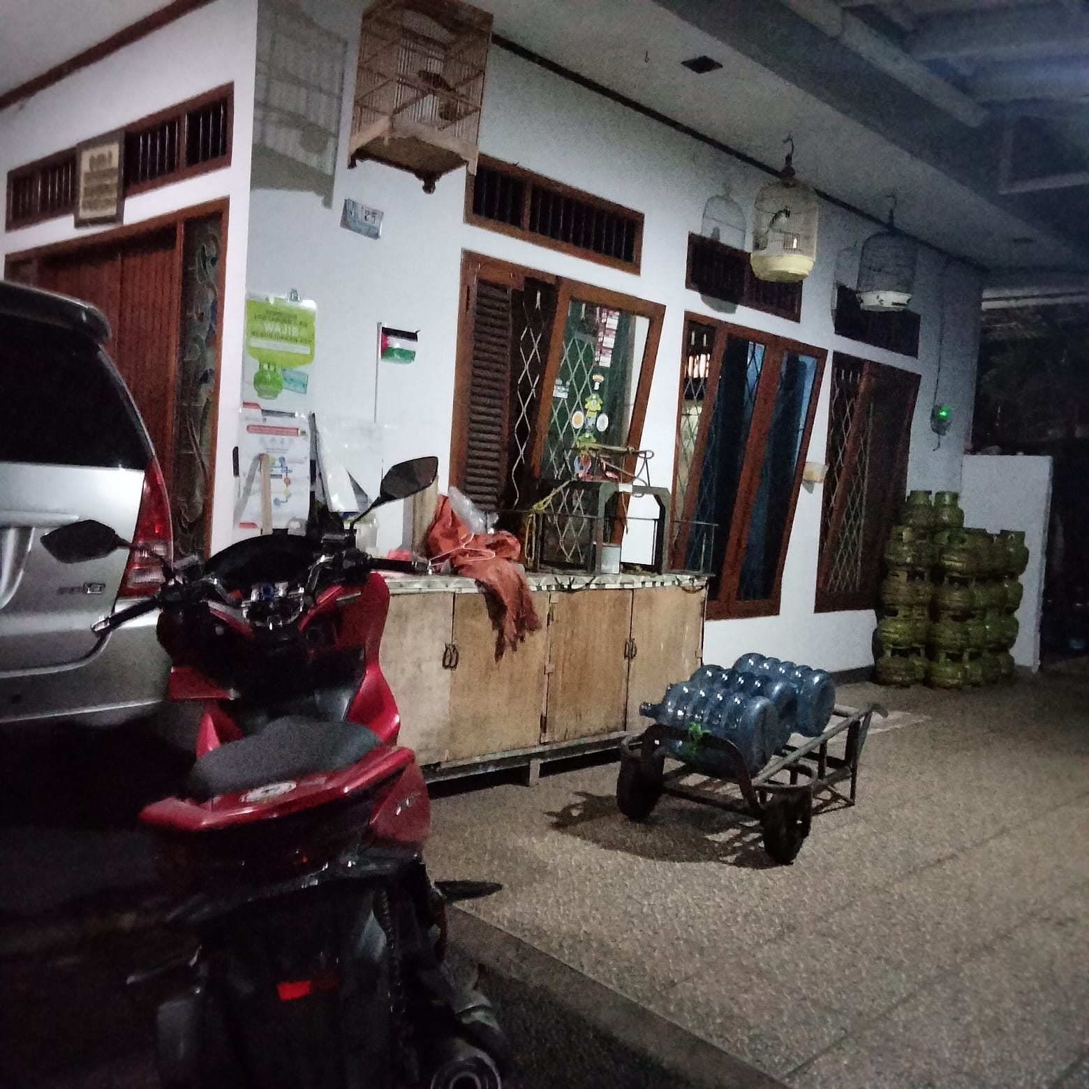 Dijual rumah komplek hook di area Pos Pengumben, Kelapa Dua