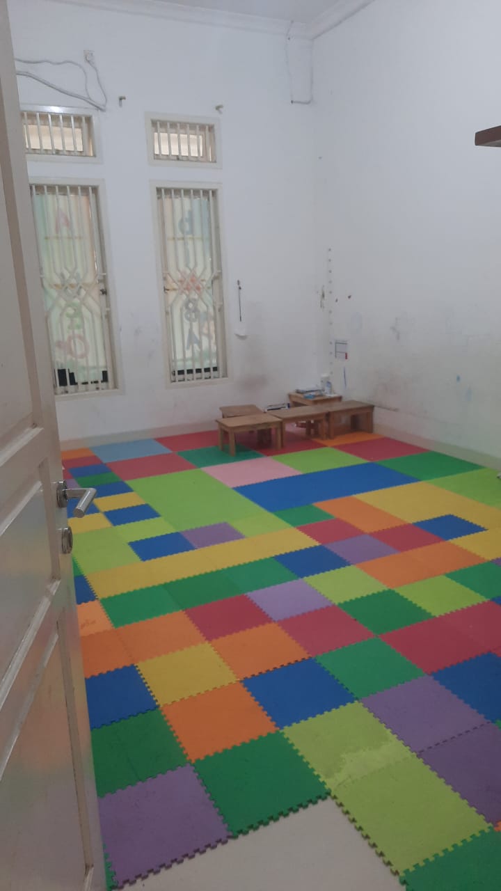 Dijual rumah di perumahan Jatinegara Indah, Jatinegara, Cakung