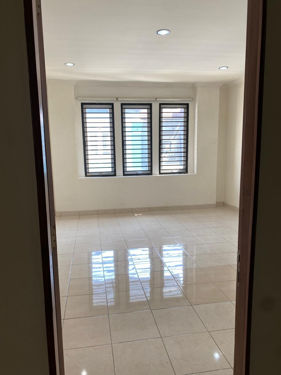 Dijual ruko Mutiara Taman Palem Cengkareng Timur, Cengkareng