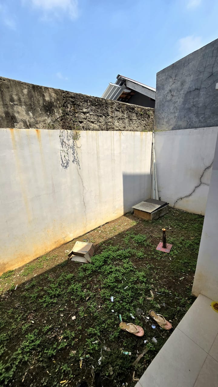 Rumah murah 2Lt mewah dan elegan di Kembang Beji Depok