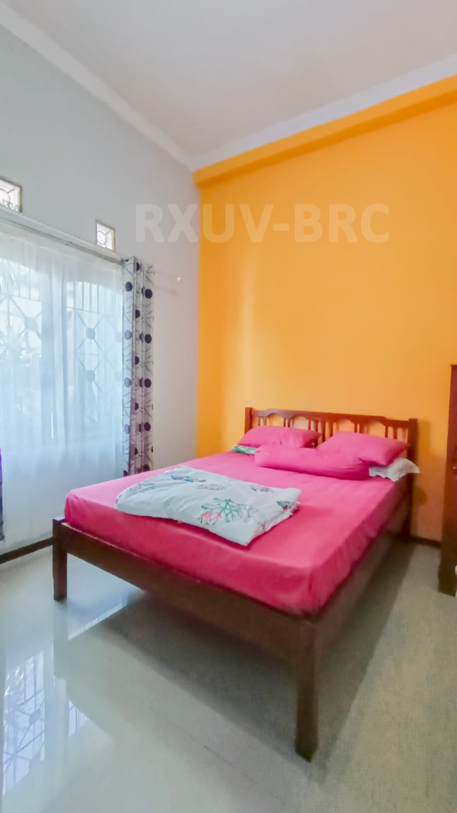 Rumah Impian Keluarga di Lingkungan Nyaman Wiyung, Harga Nego!