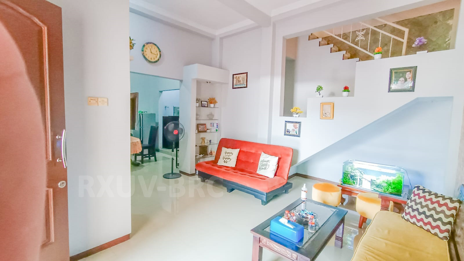 Rumah Impian Keluarga di Lingkungan Nyaman Wiyung, Harga Nego!
