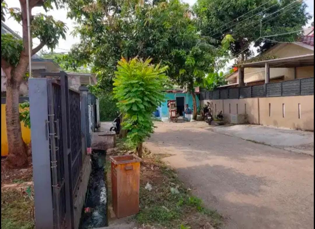 Dijual Rumah Hitung Tanah Saja di Perumahan Kavling UI Timur