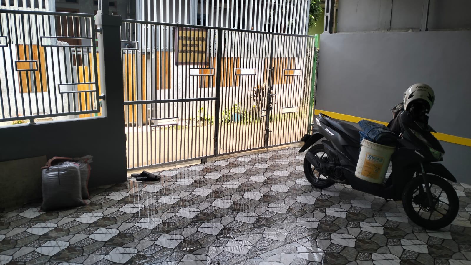 Rumah full Renovasi murah di Kalimulya, Depok.