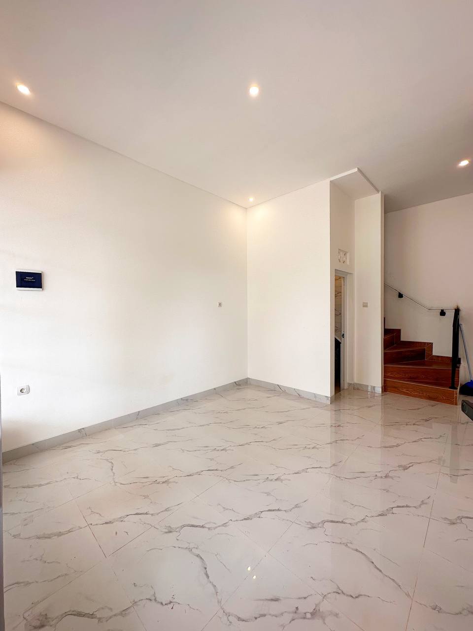 Rumah 2lantai minimalis Cluster Setu Cipayung Jakarta Timur