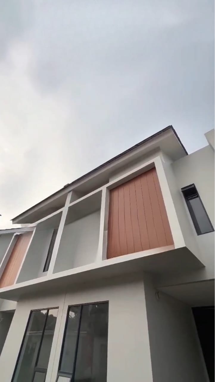 Dijual Rumah Baru Posisi Hook Daerah Antapani