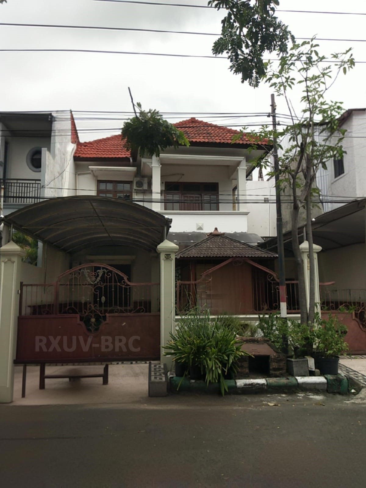 RUMAH MEWAH SIAP HUNI DI LOKASI EMAS WIYUNG!