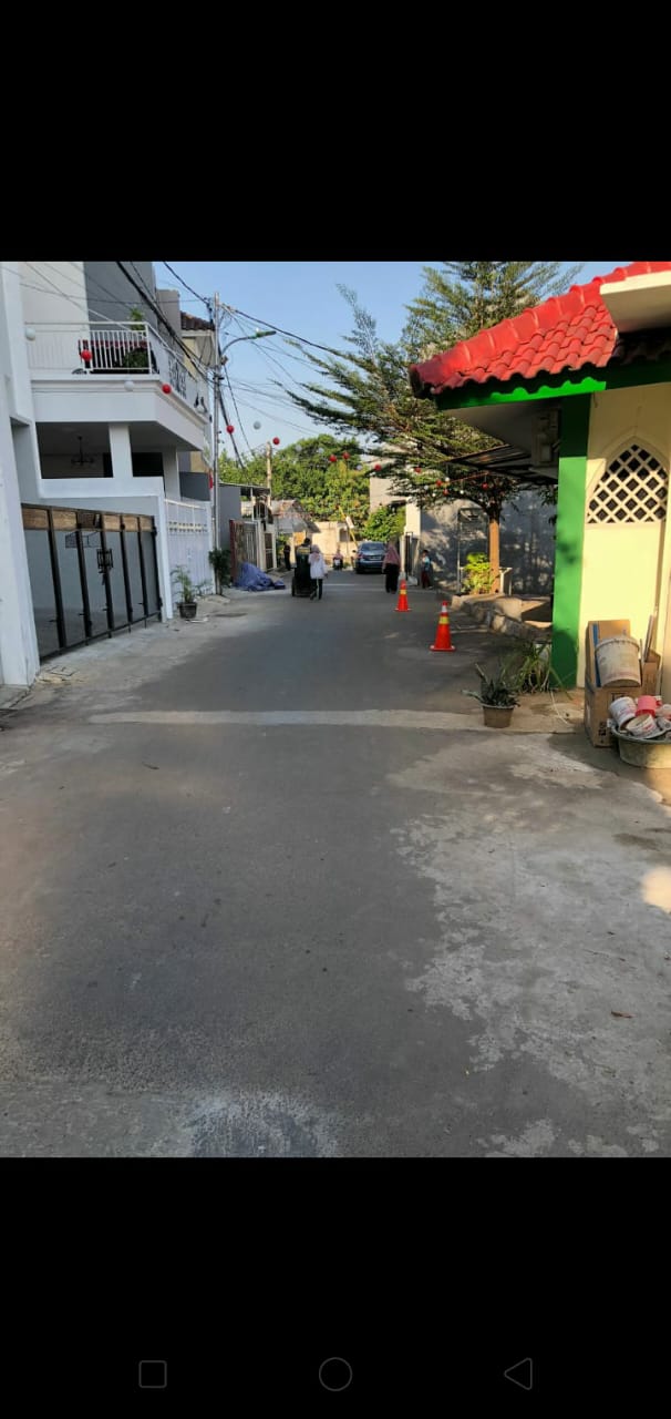 Dijual Rumah Bagus Bebas Banjir strategis di wilayah Jagakarsa.