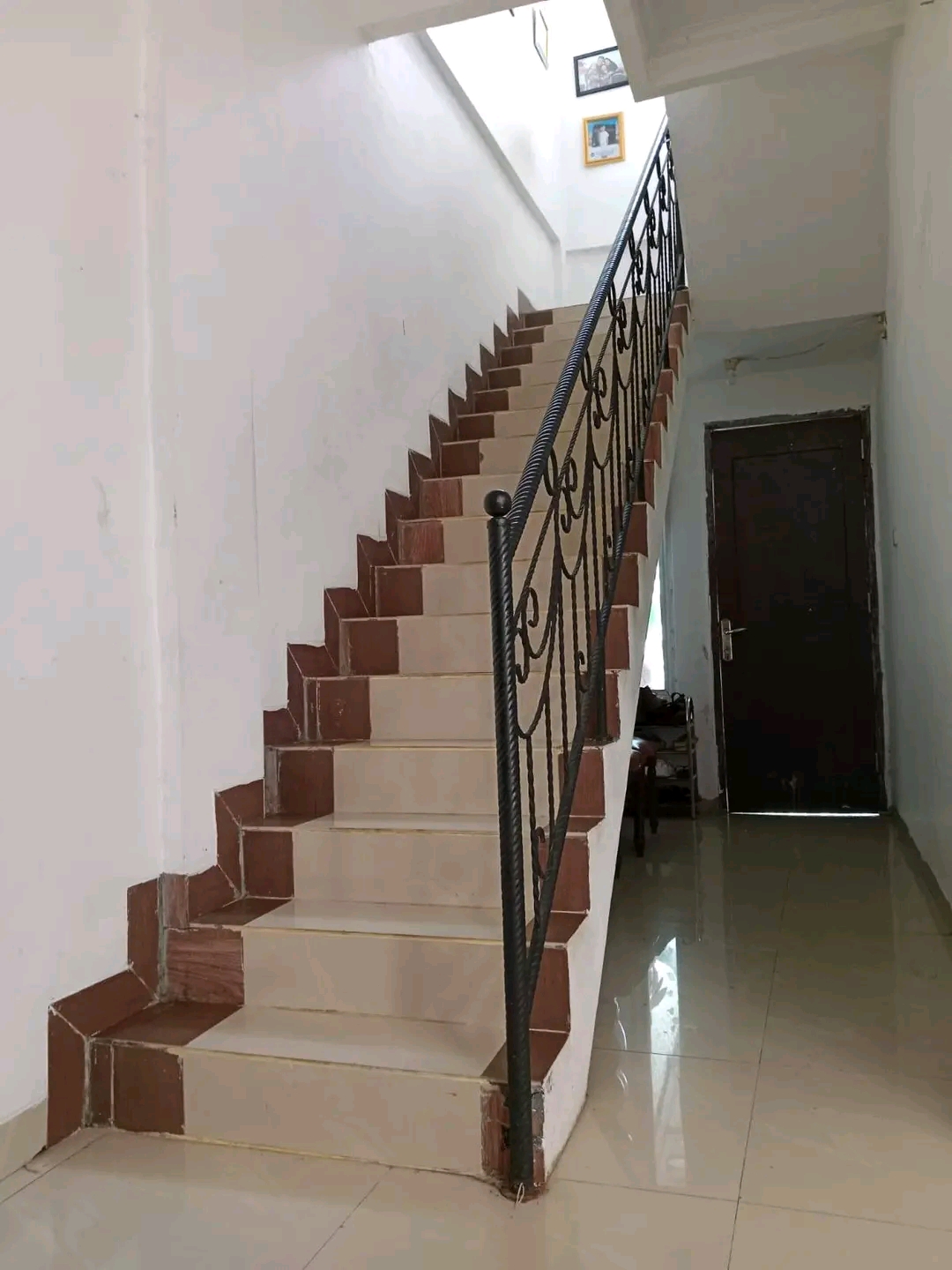 Dijual Rumah Bagus 2Lt strategis di Cinangka sawangan, Depok.