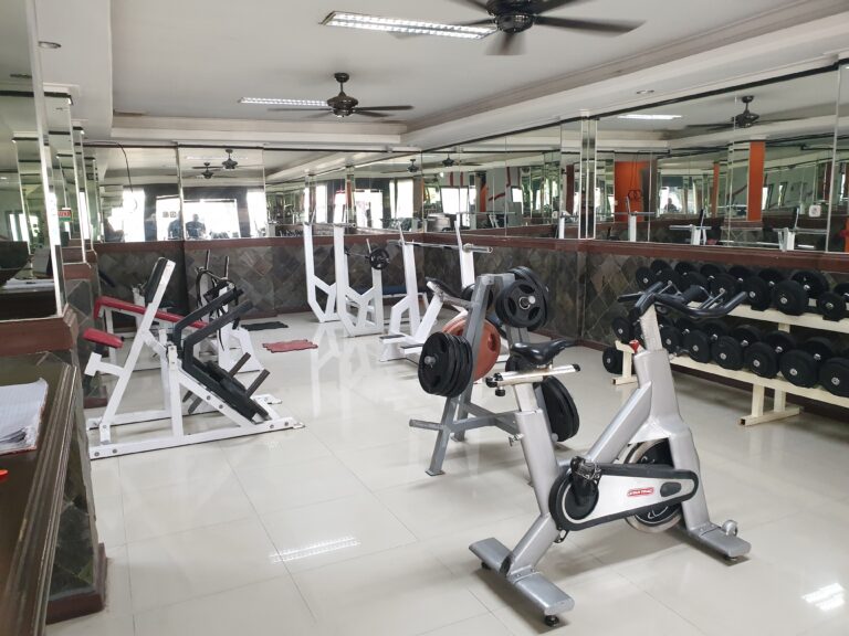 Ruko 2 unit dan 1 rumah usaha Fitness dan Sauna di Bojongkulur