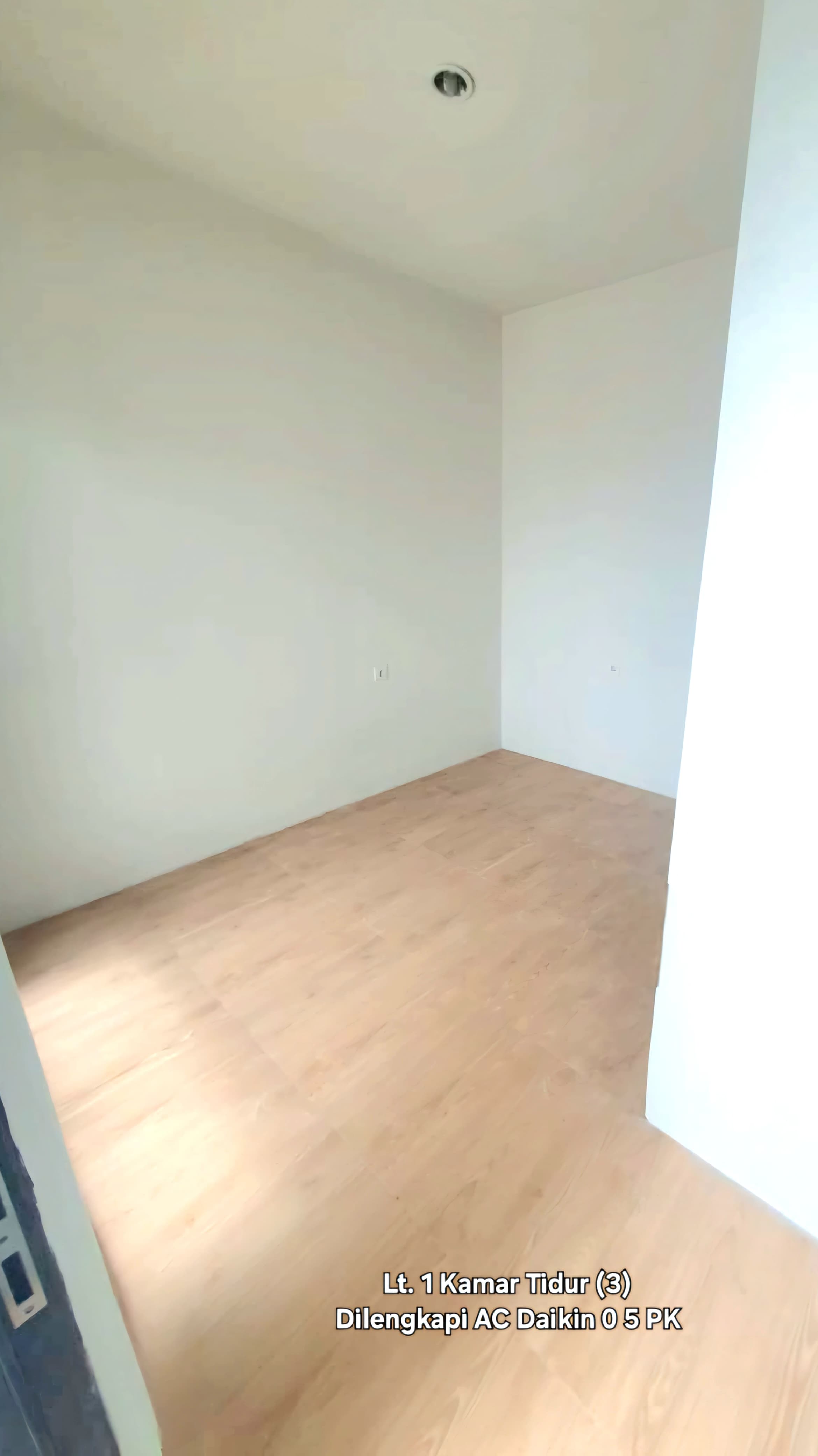 Dijual Rumah Citra Garden Puri uk 7x23 m di Jakarta Barat