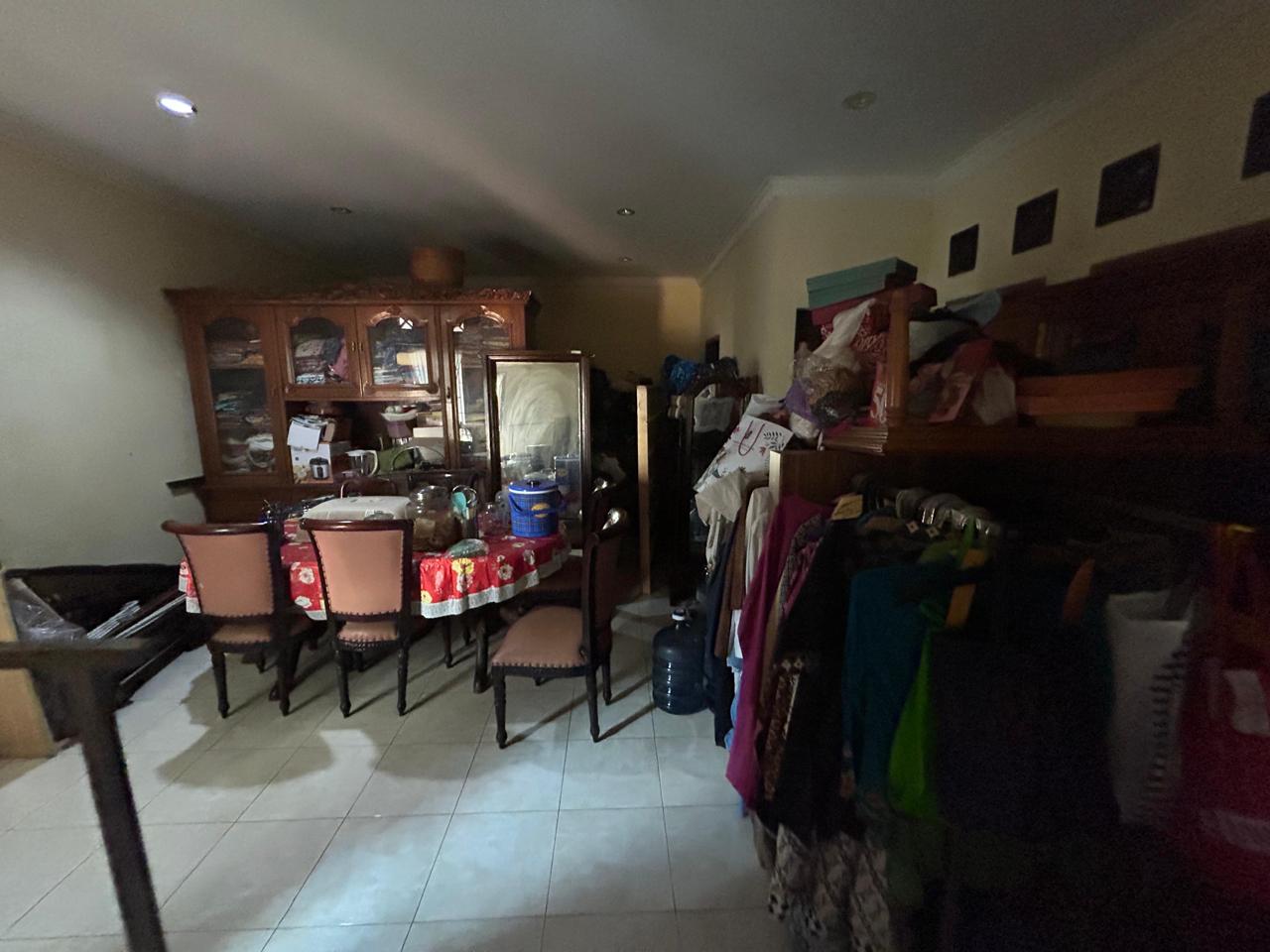 Dijual rumah di Kelapa Dua, Kebon Jeruk, Jakarta Barat