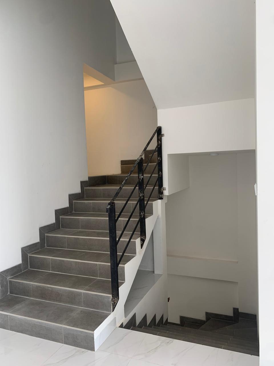 Dijual Rumah Mewah di Kebayoran Lama, Jakarta Selatan