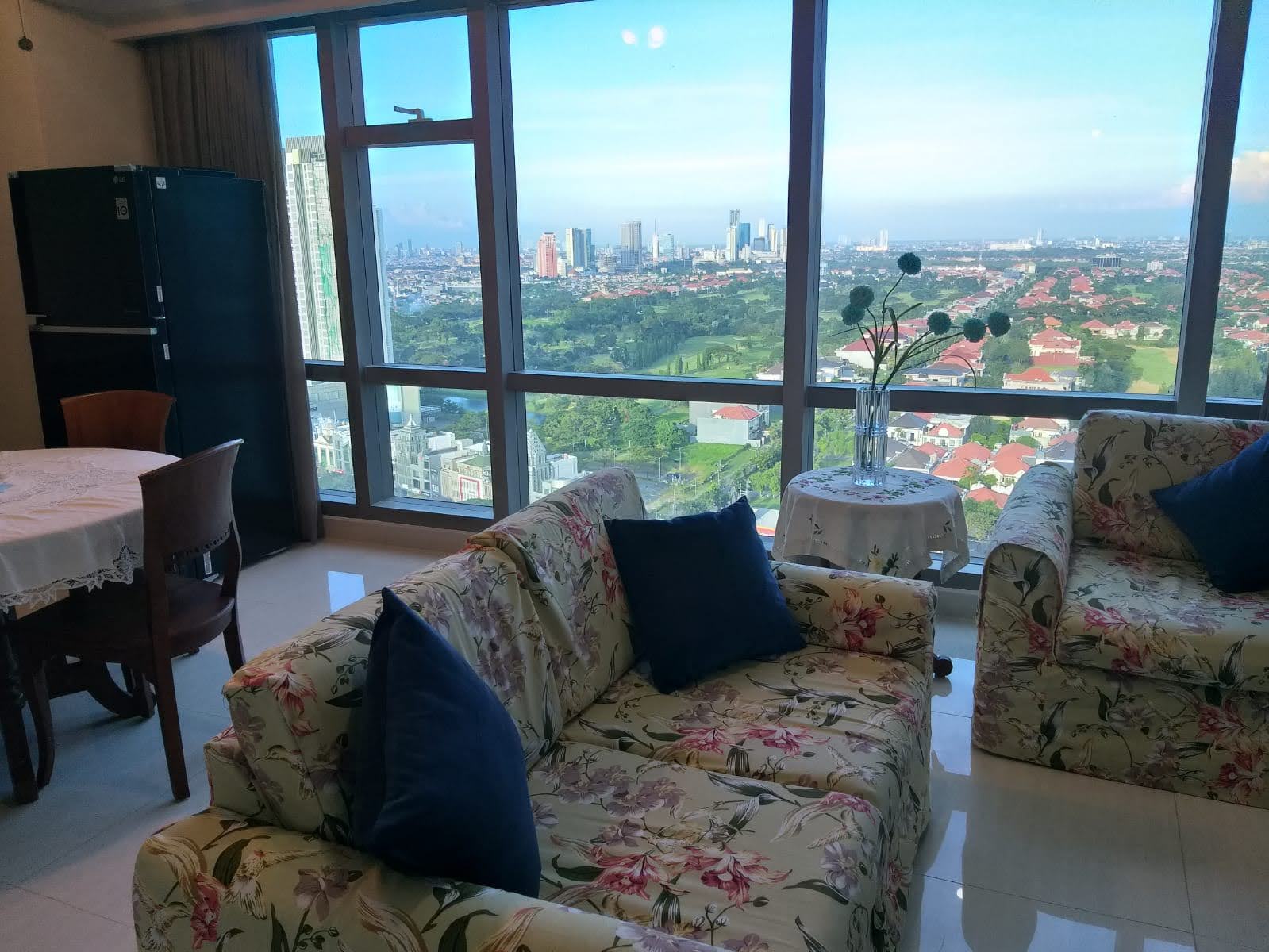 Jual Apartemen LARIZ Lantai 15 Pakuwon Mall, Surabaya Barat