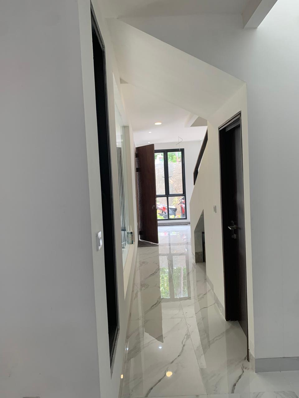 Dijual Rumah Mewah di Kebayoran Lama, Jakarta Selatan