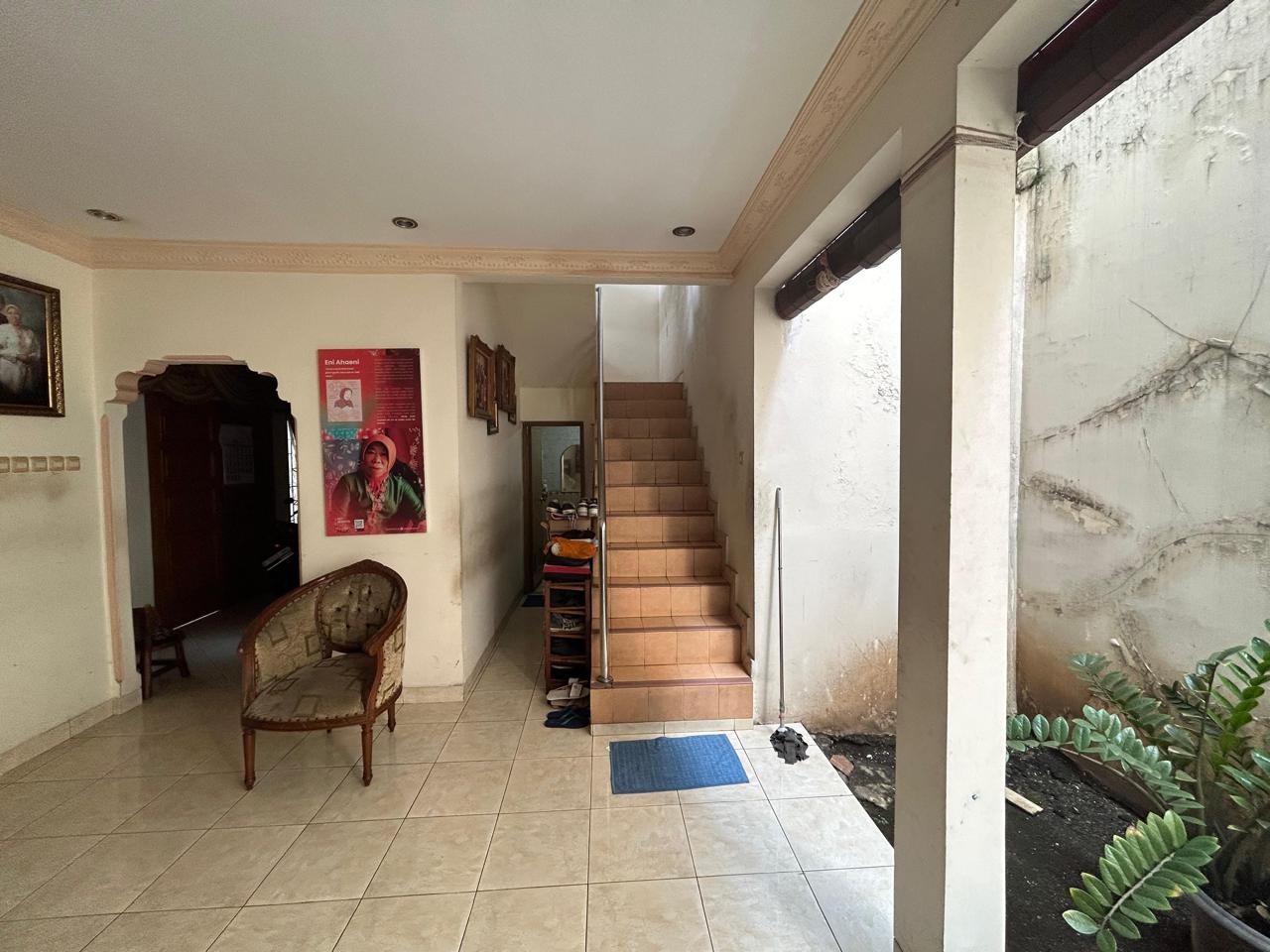Dijual rumah di Kelapa Dua, Kebon Jeruk, Jakarta Barat