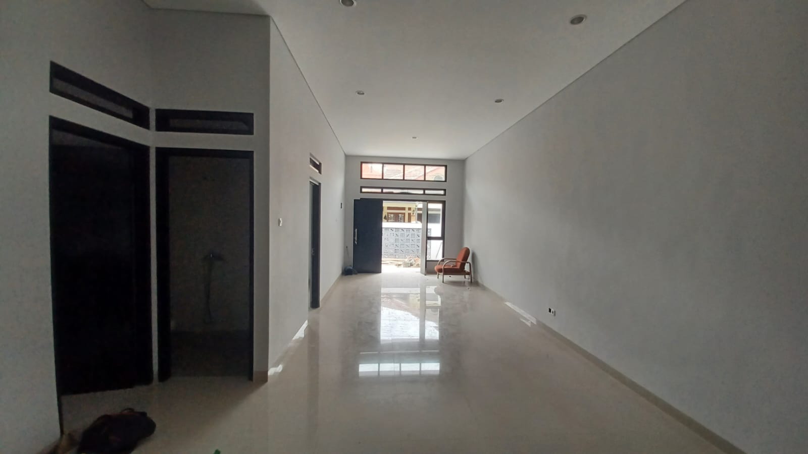 Jual cepat rumah strategis di Jalan Sekelimus Batununggal