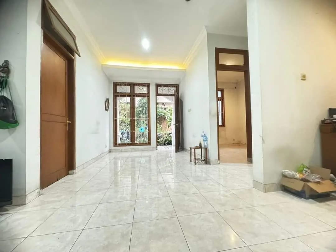 Dijual Rumah 2Lt strategis di puri pondok cabe townhouse, tangse