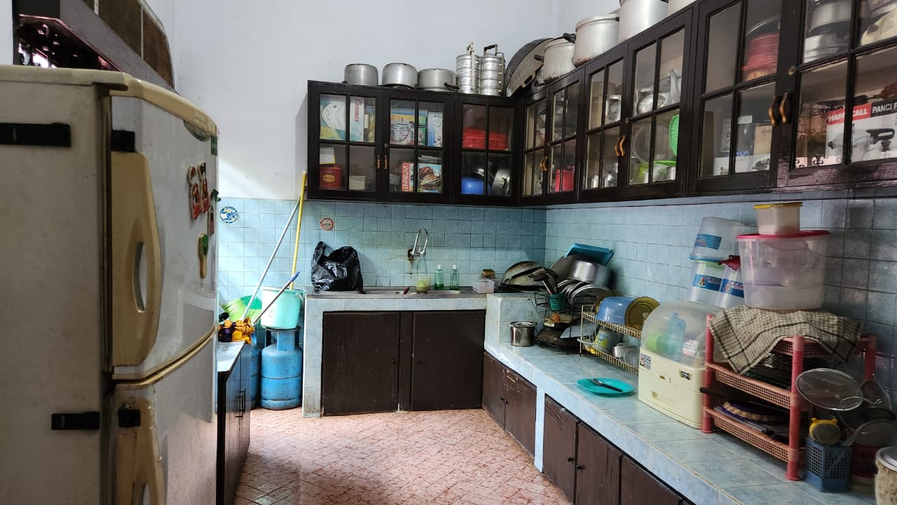 Dijual rumah luas di area Cilandak KKO, Cilandak Timur