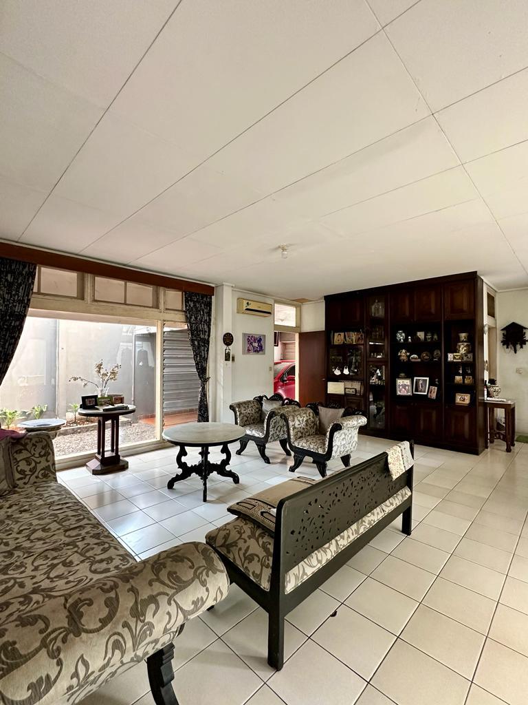Dijual rumah di Gandaria Selatan, Cilandak, Jakarta Selatan