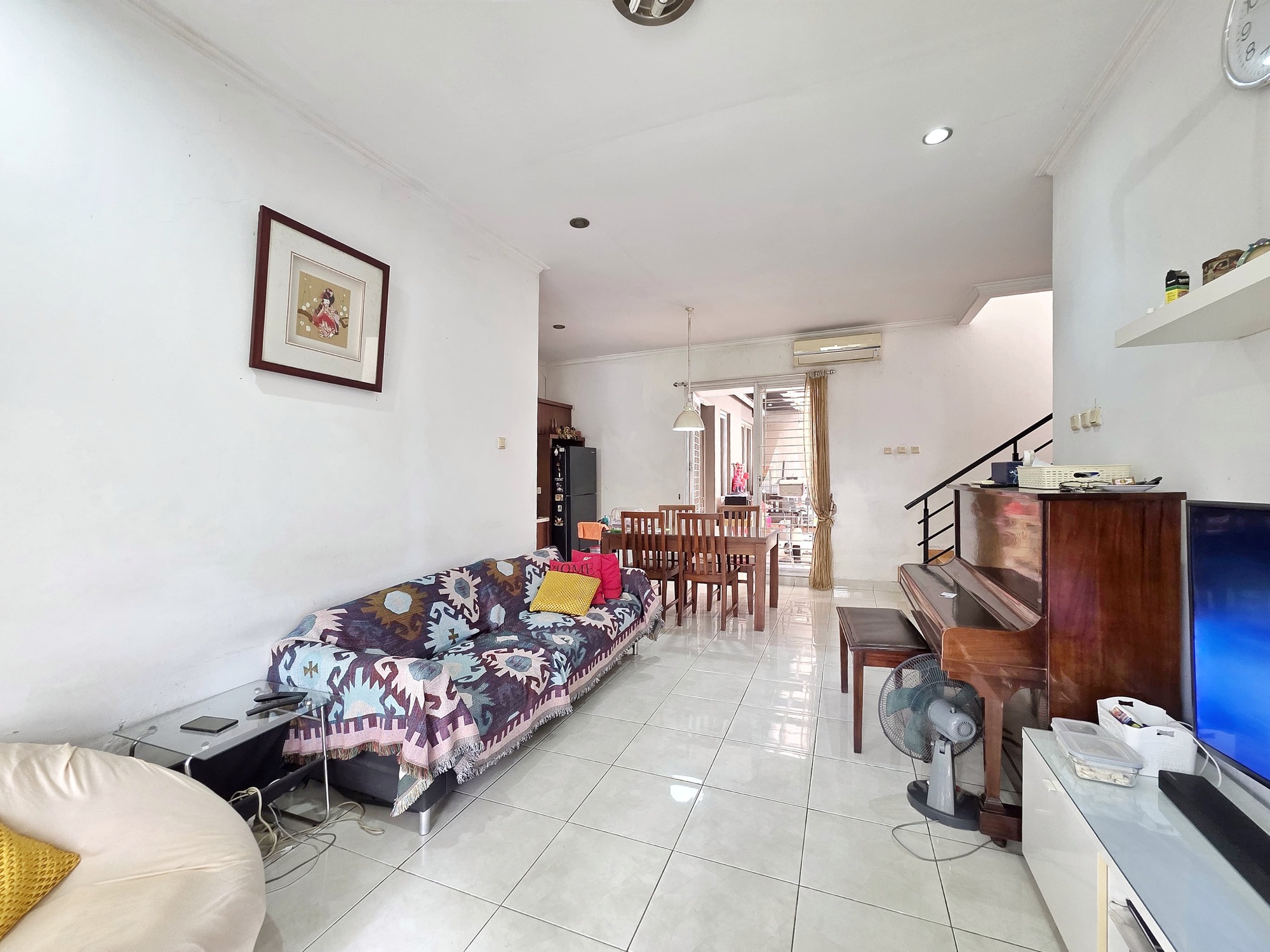 Rumah Bagus Semi Furnished Delatinos Cluster Costarica, BSD