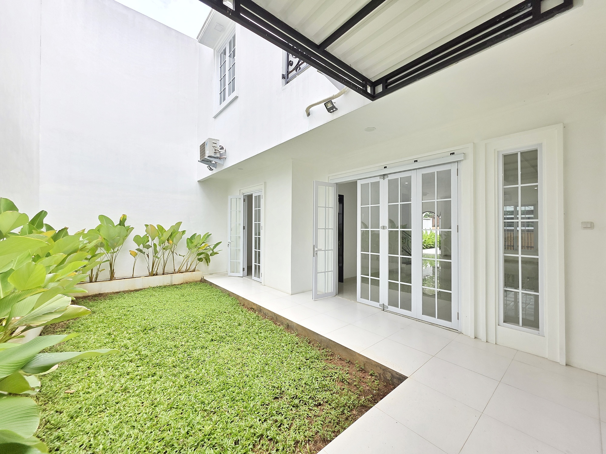 Rumah Pondok Indah Brand New di Jakarta Selatan