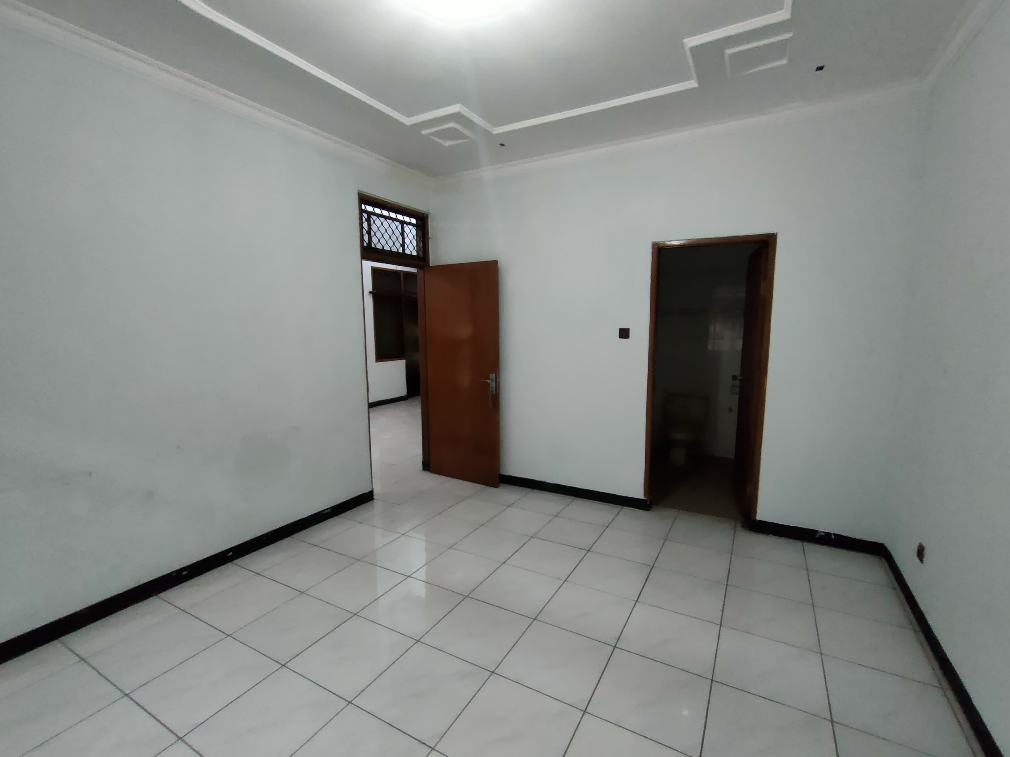 Dijual Rumah Di Area Antapani