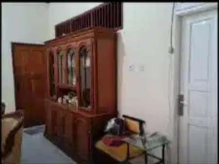 Dijual rumah dijalan utama komplek lama di Kayu Putih