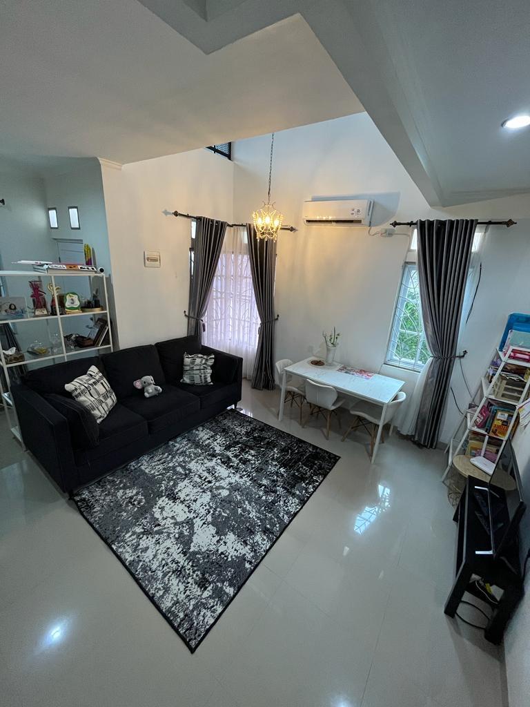 Dijual Rumah Bagus 2Lt strategis Anti Banjir di limo Cinere, Dep