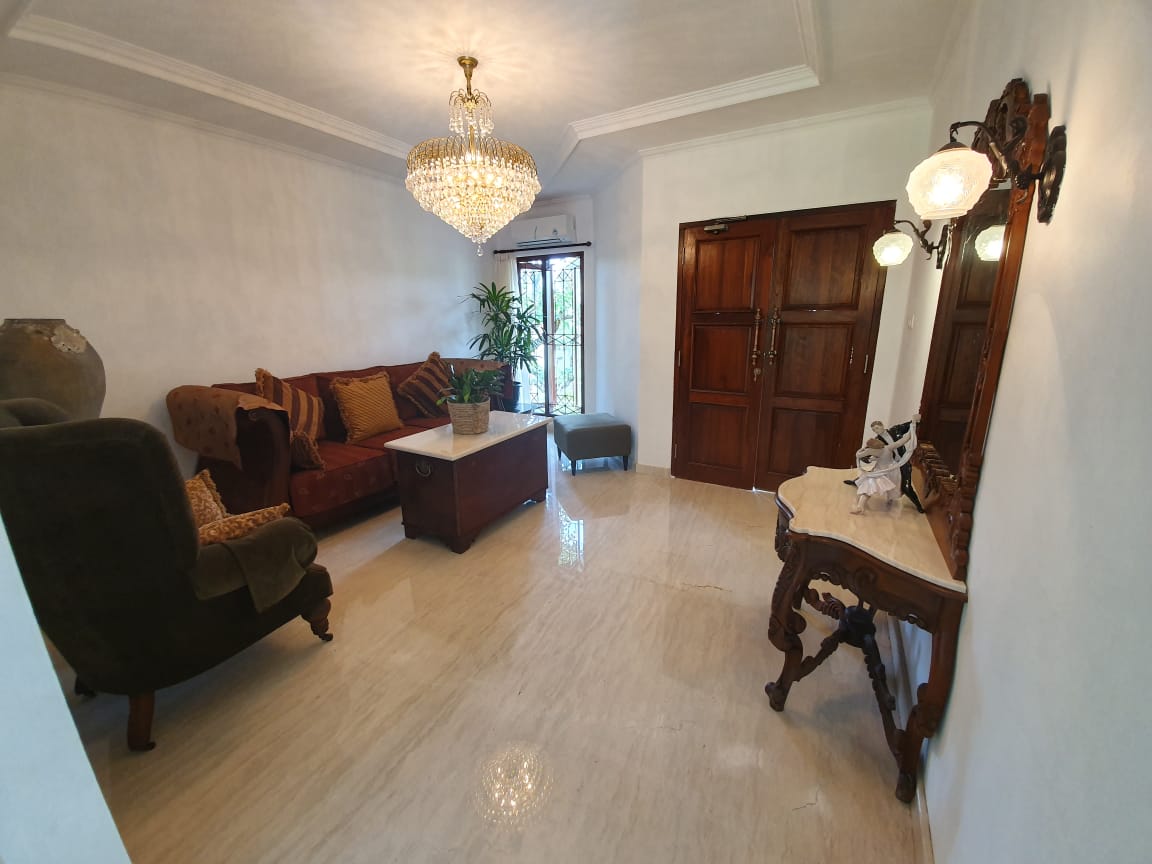 Dijual rumah daerah cilandak timur, pasar minggu Jakarta Selatan