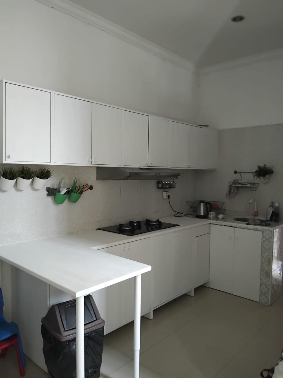 Dijual rumah semi modern full furnish daerah kebagusan