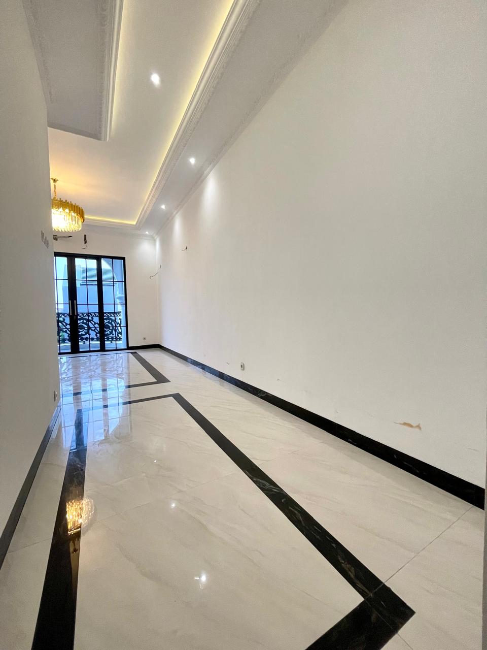 Dijual rumah desain Modern Classic daerah Jagakarsa JakSel