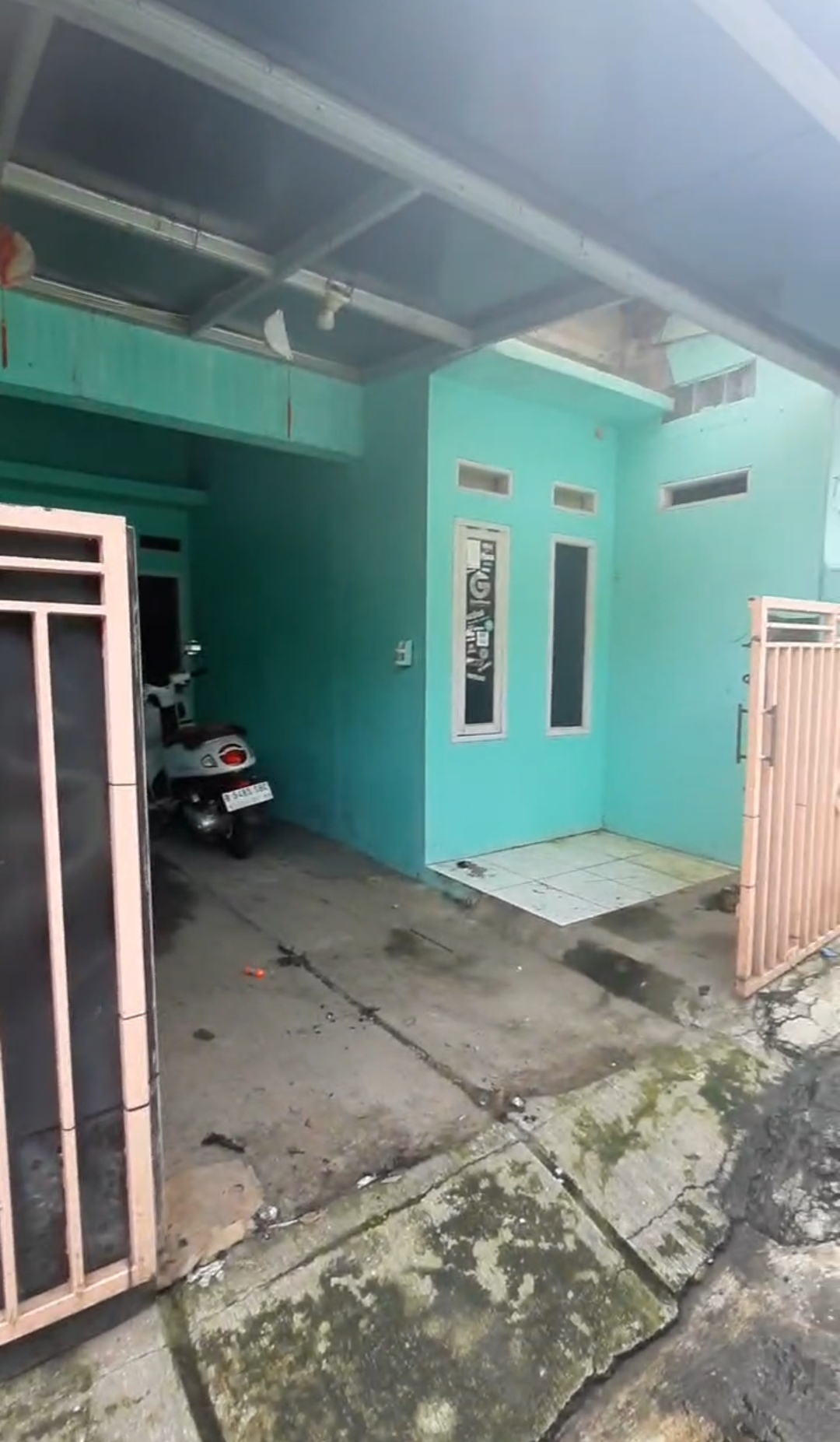 Dijual Rumah secondary murah di wilayah tanah baru beji Depok.