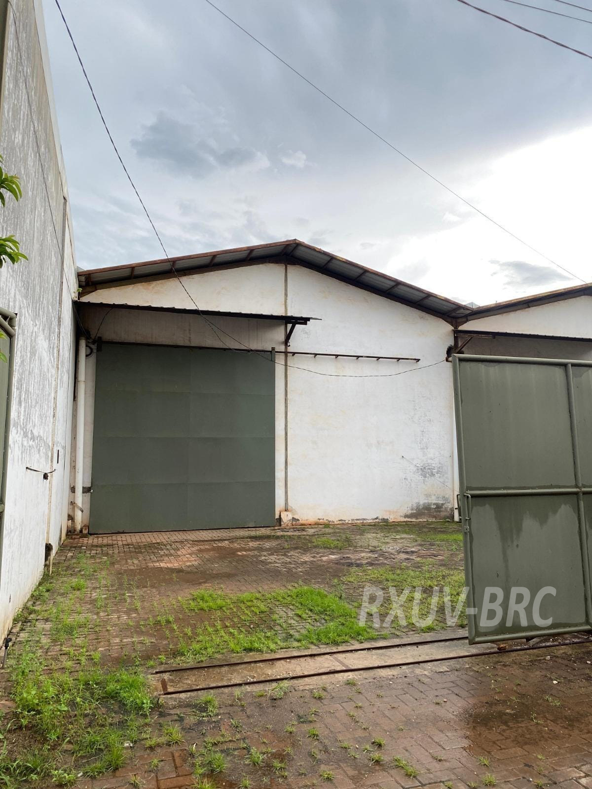 GUDANG STRATEGIS DI BANJARMASIN, SIAP PAKAI – DEKAT PELABUHAN!