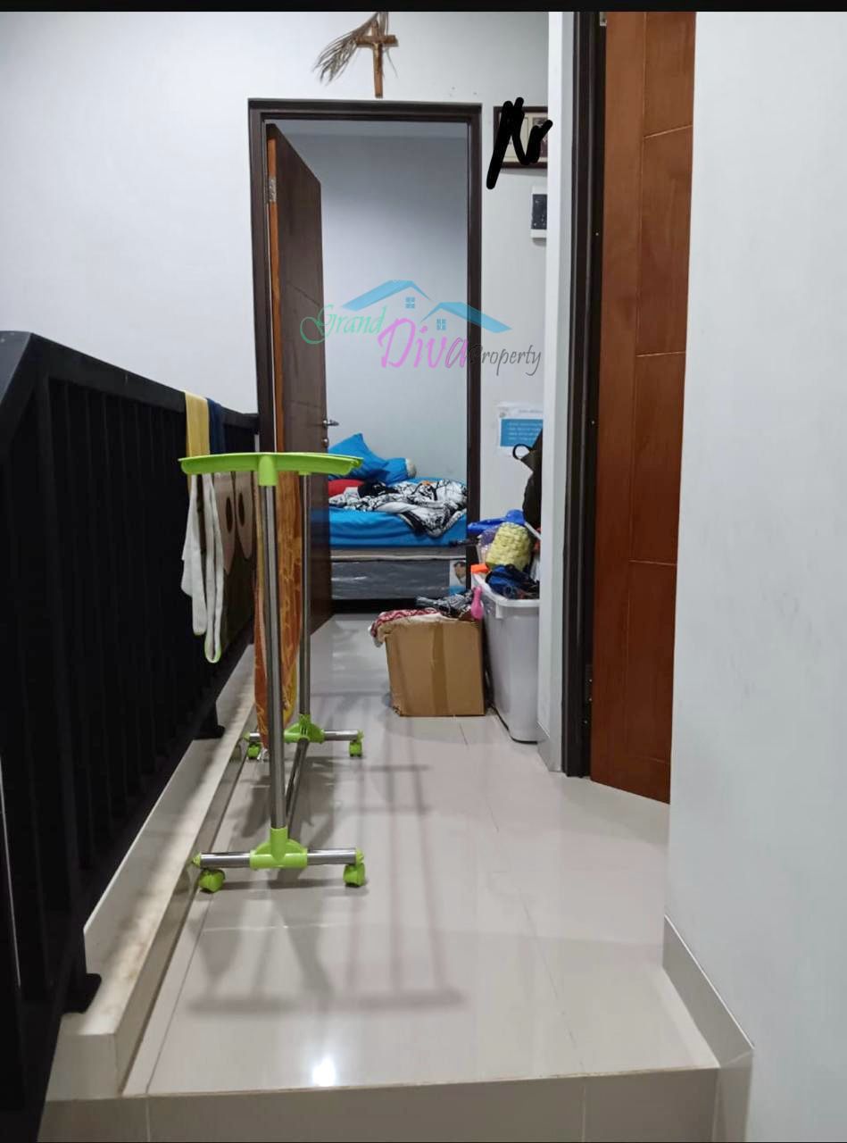 RUMAH DI PERUMAHAN PERMATA CIMANGGIS DEPOK