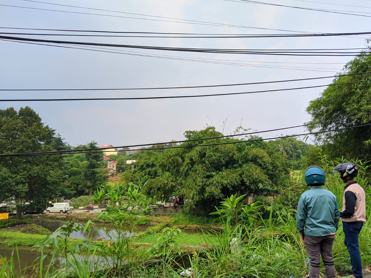 Dijual cepat Tanah dan Empang kawasan Cihideung Hilir