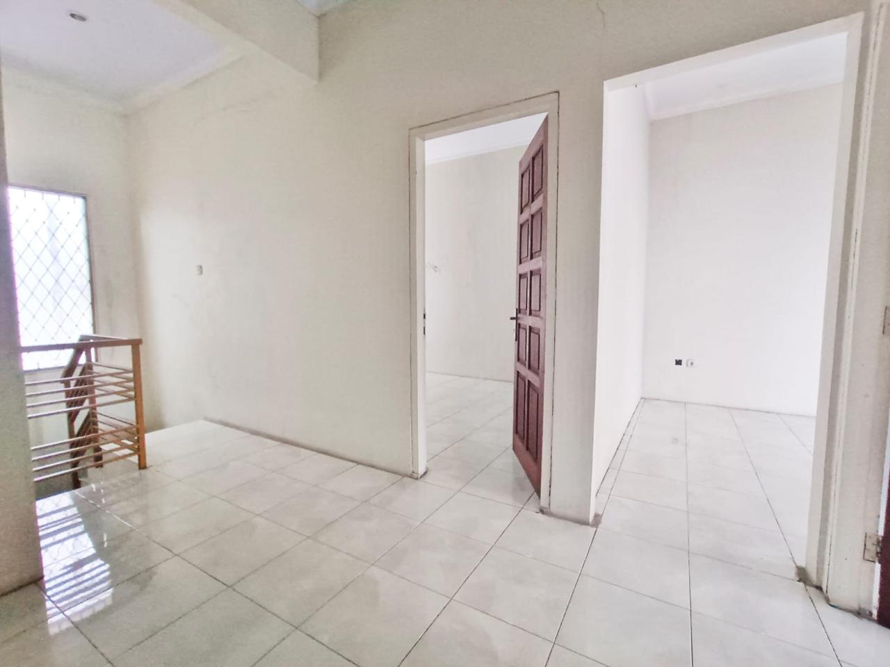 Dijual rumah komplek di Limo, Depok, Jawa Barat