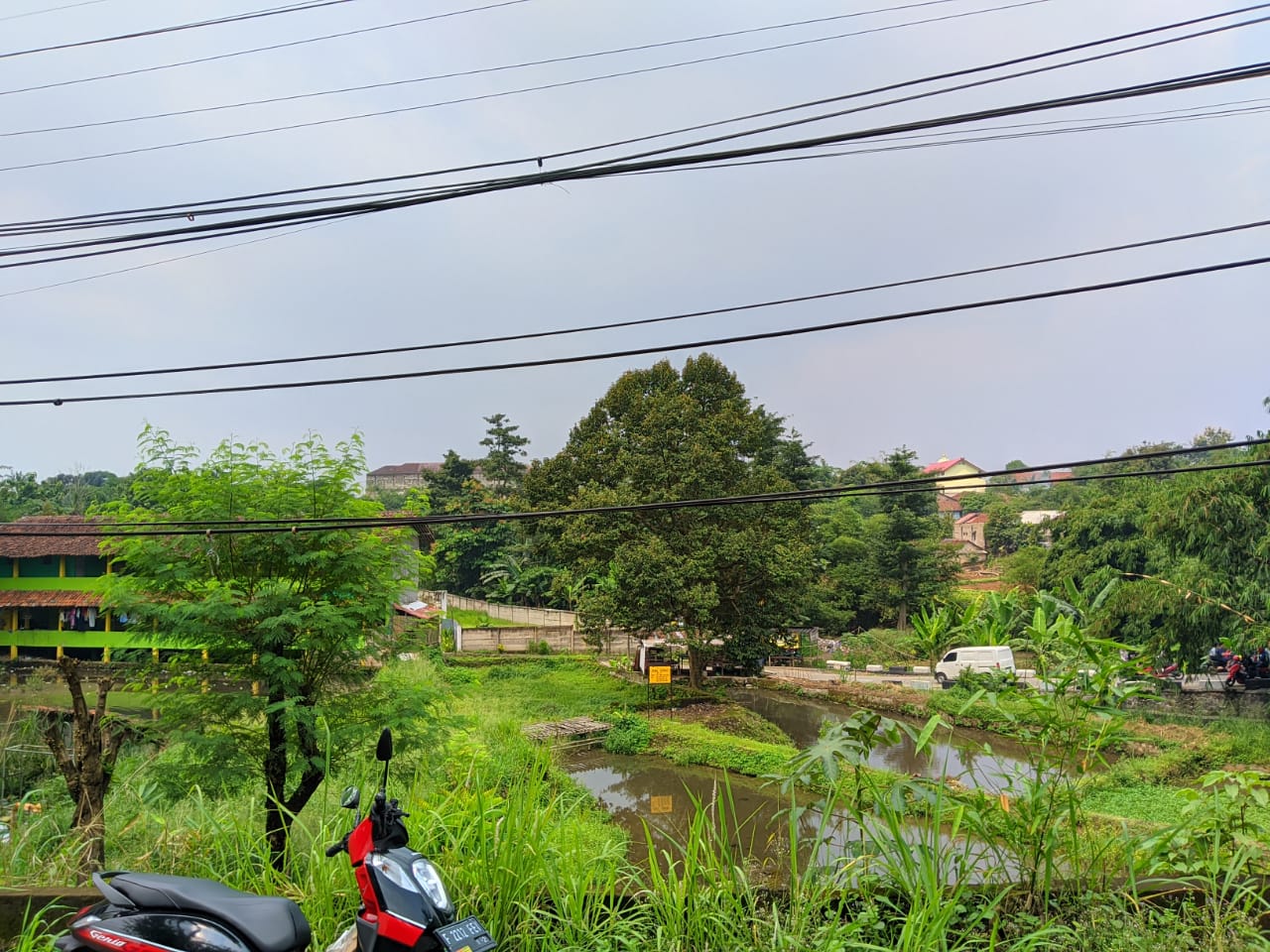 Dijual cepat Tanah dan Empang kawasan Cihideung Hilir