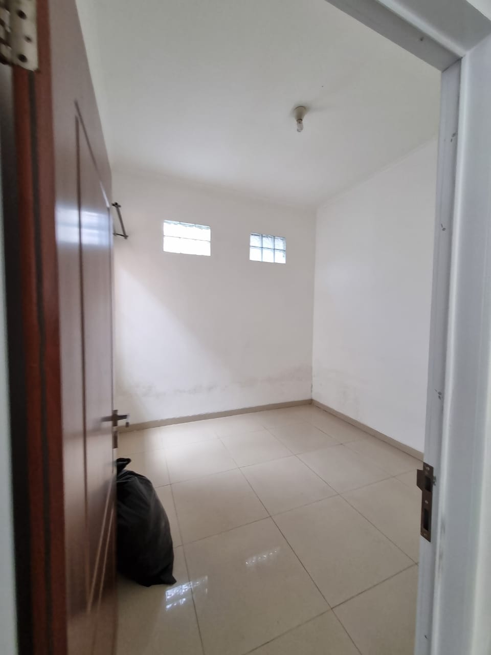 Rumah Hangat Untuk Keluarga Harmonis! di Pinus Regency Bandung