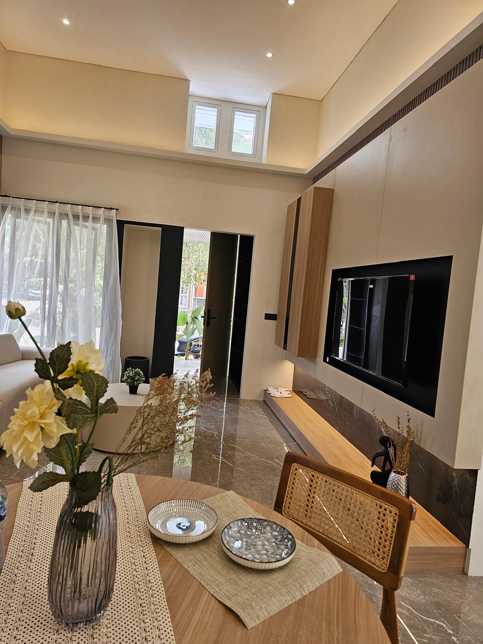 Dijual Rumah Full Furnished Posisi Hook di Kota Baru Parahyangan